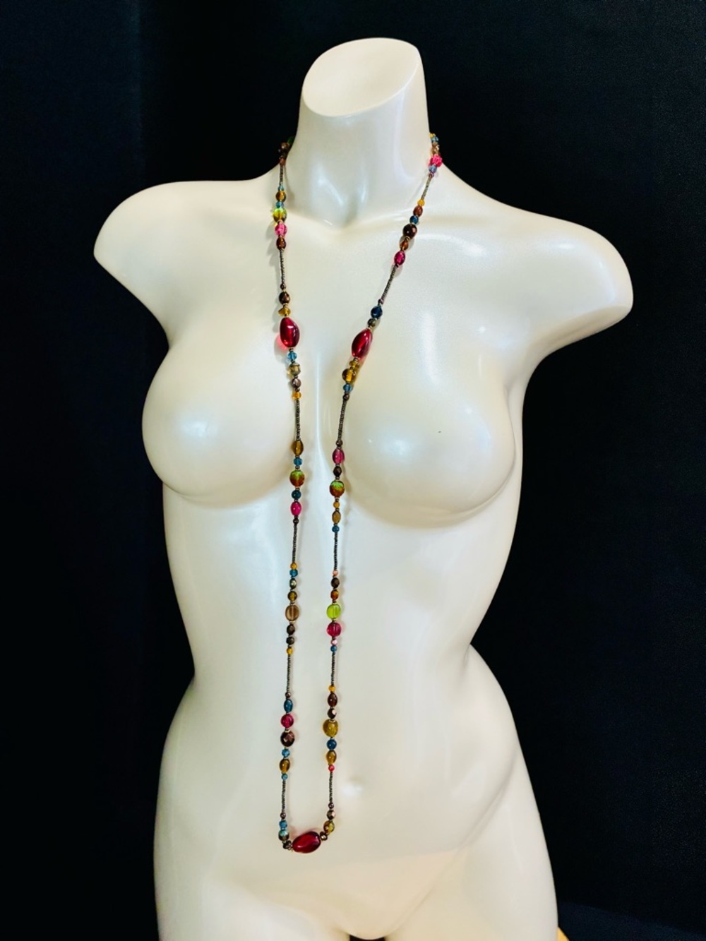 Flapper L Multicolor Glass Beaded Strand Necklace Trendy Festival Boho Chic EUC